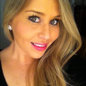 Meet your Posher, Lili